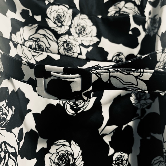 White House Black Market Dress - Picture 3 of 4